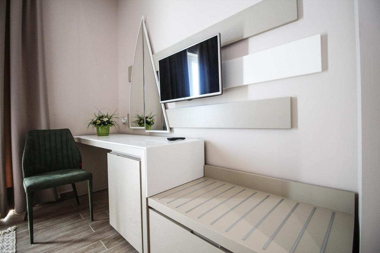 Hotel Kristera Vlorë Eksteriør bilde