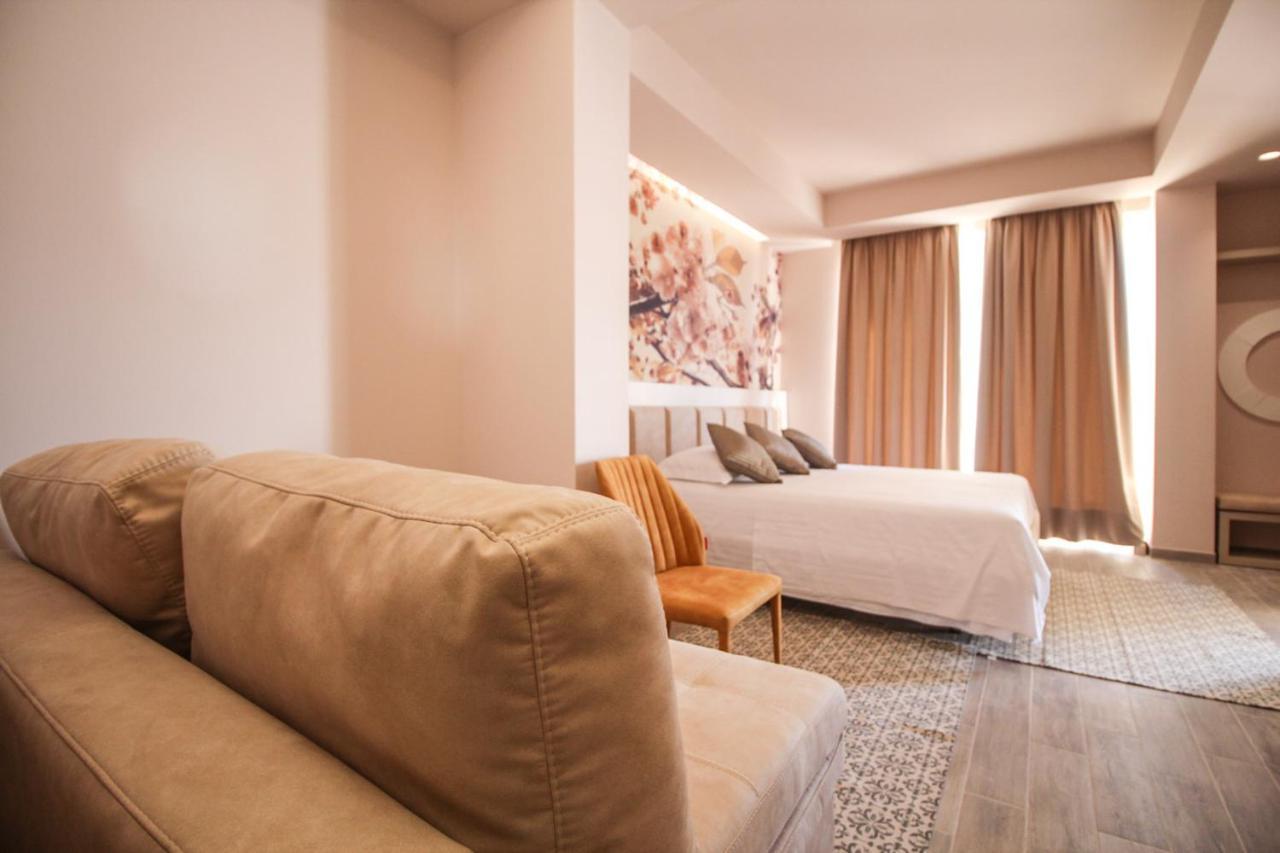 Hotel Kristera Vlorë Eksteriør bilde