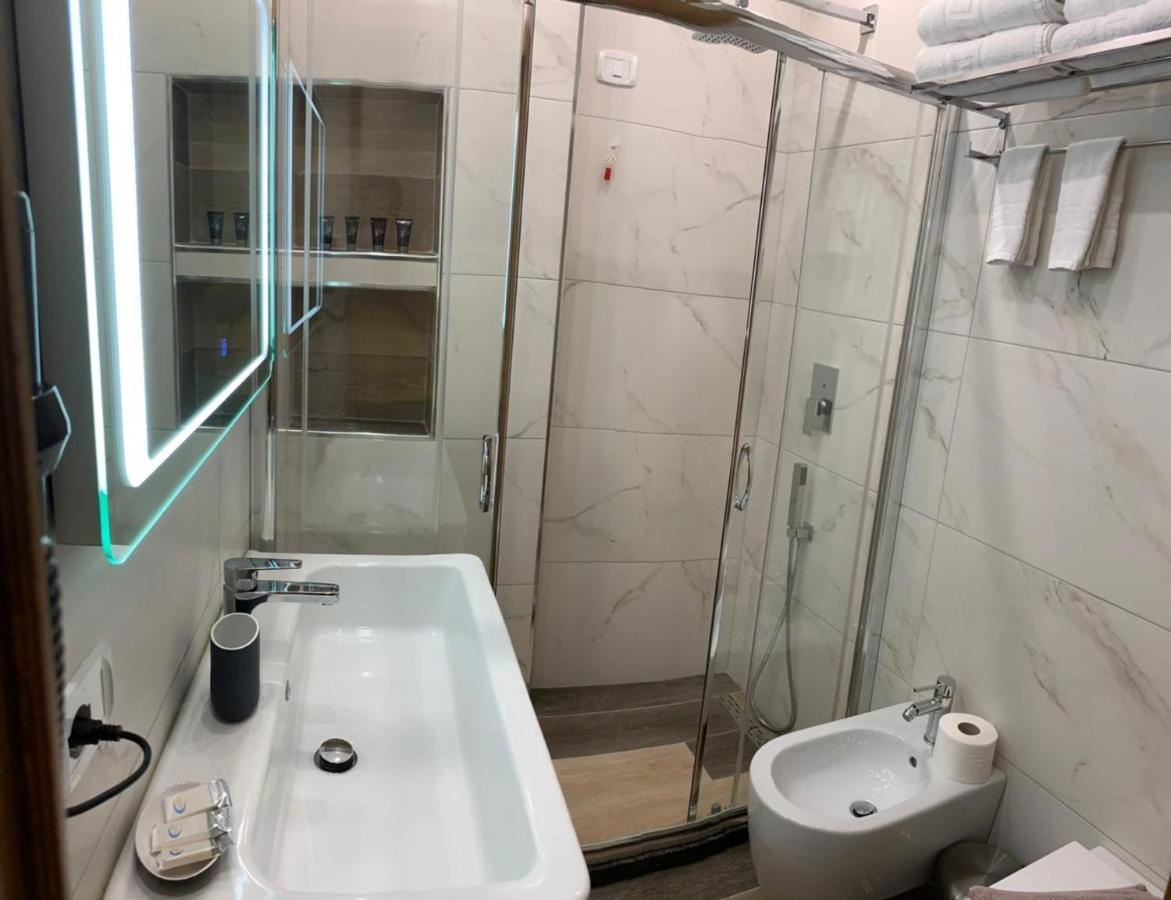 Hotel Kristera Vlorë Eksteriør bilde