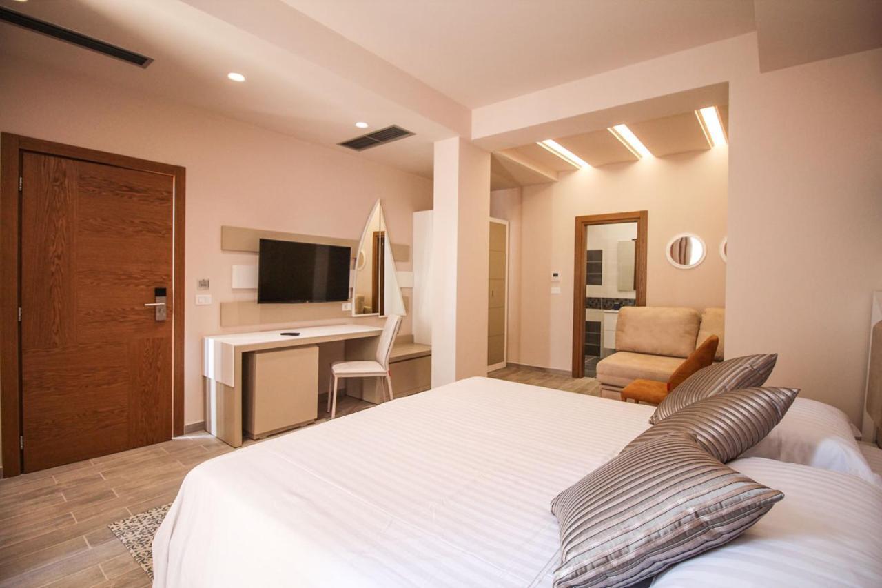 Hotel Kristera Vlorë Eksteriør bilde